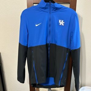 UK Nike athletic jacket